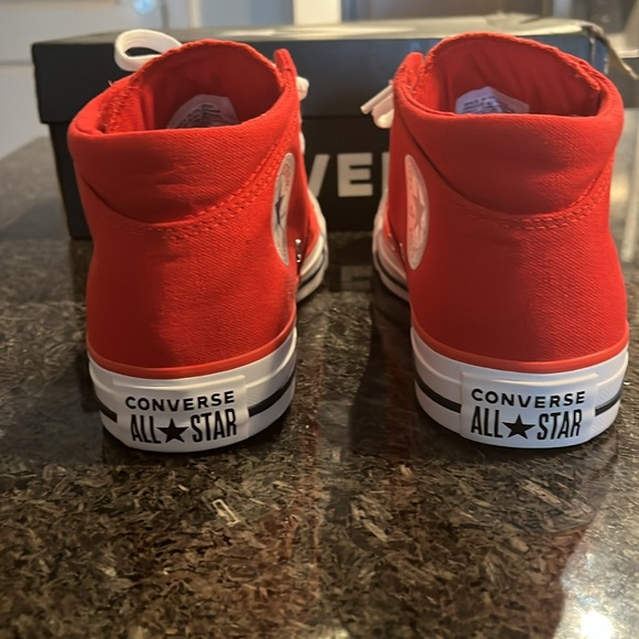 Converse size 7 red sneakers - Picture 2 of 5